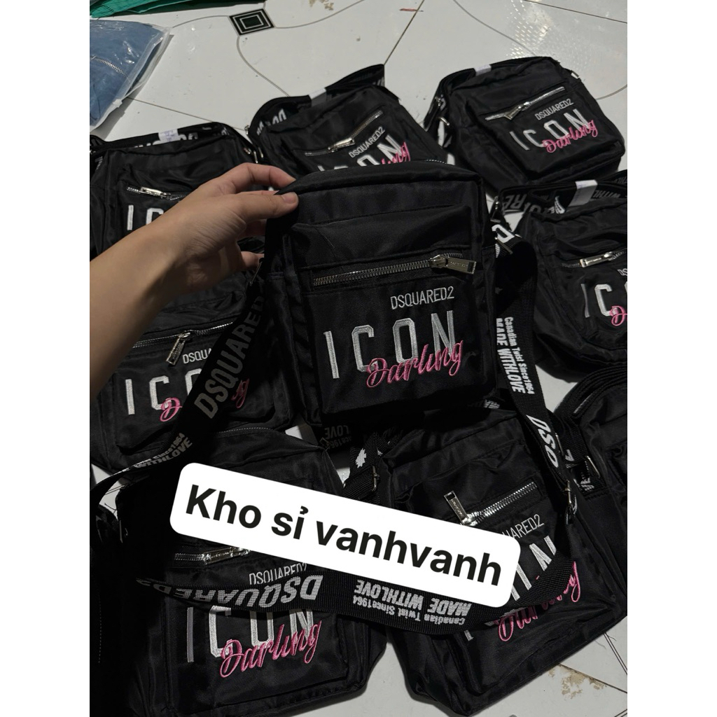 Túi đeo chéo icon thêu chữ hồng ( dây chữ kín ) vải dù | BigBuy360 - bigbuy360.vn