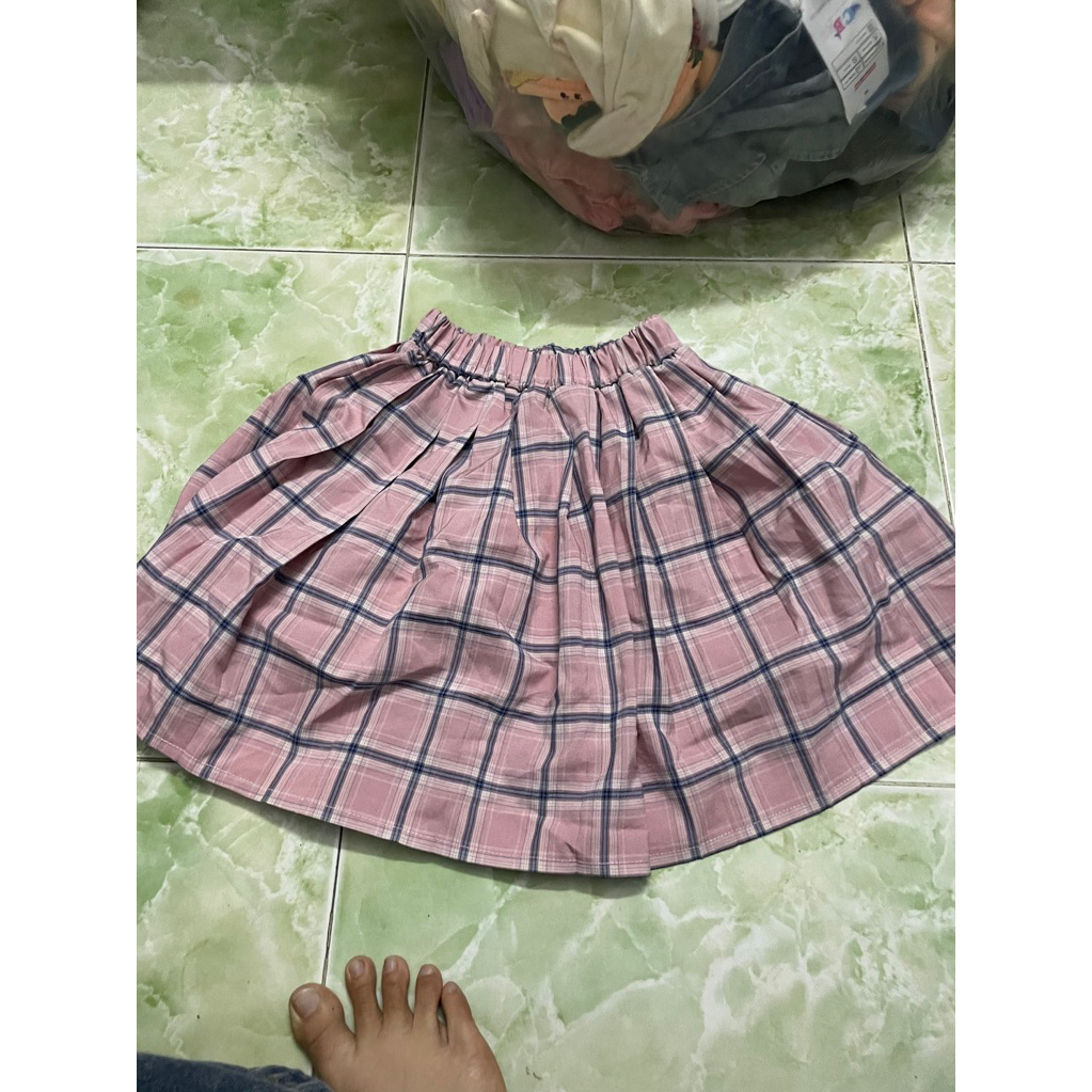 Chân váy bé 5-6 tuổi -H46
