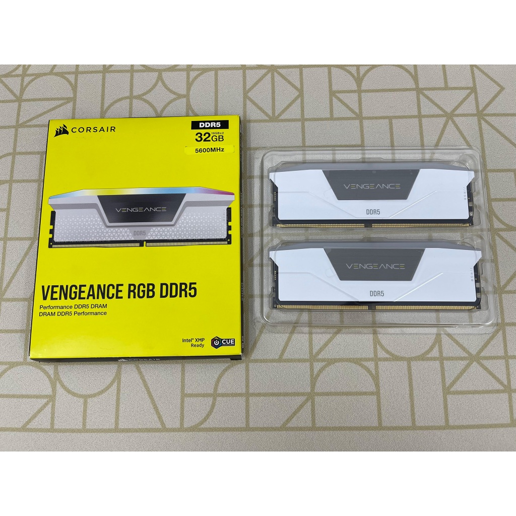 RAM Corsair vengeance White 32GB (2x16GB) RGB 6000 DDR5
