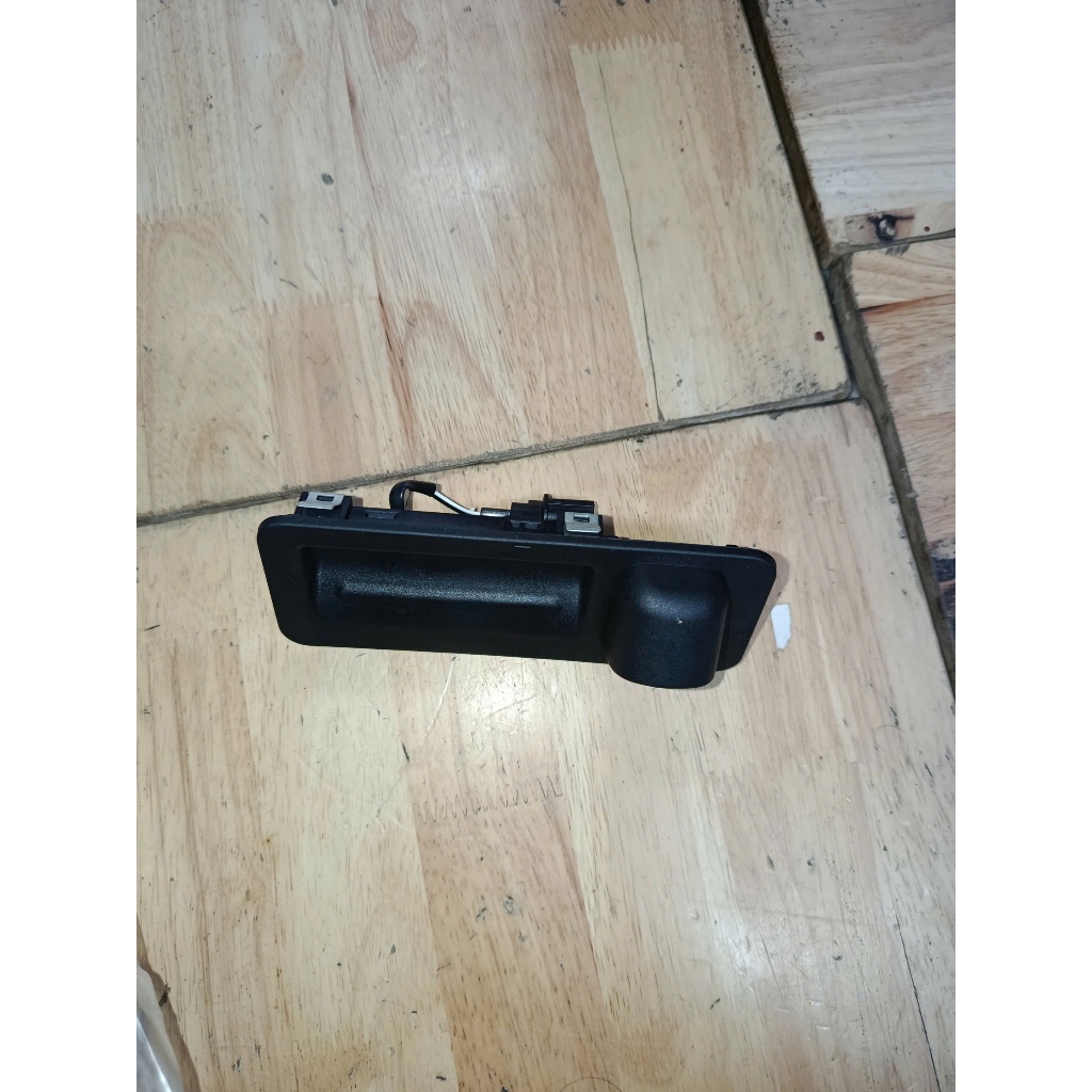 Công tắc mở cốp Huyndai Accent, Elantra 2016-2021 hàn 81260F2010