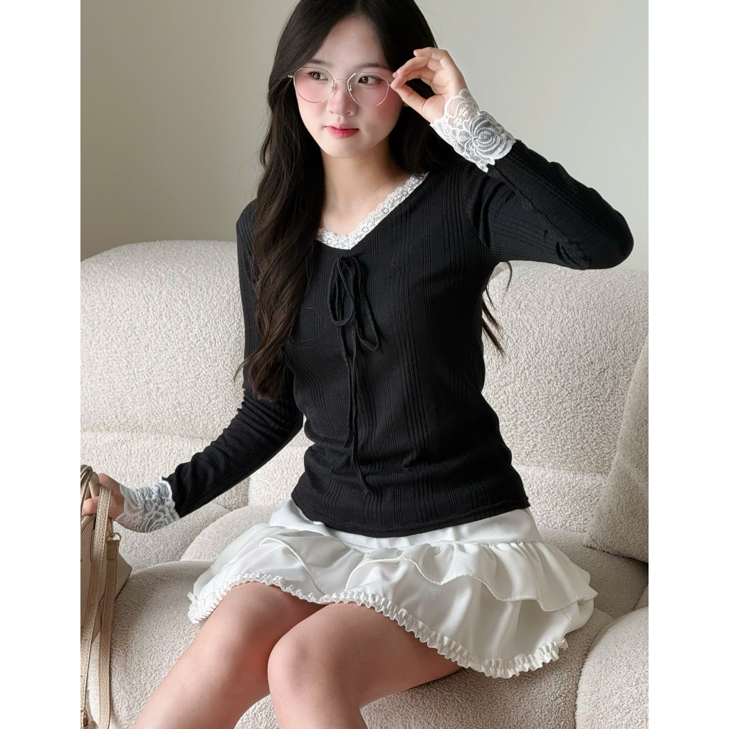 Áo thun cổ tim phối ren chất cotton Tuna Store | BigBuy360 - bigbuy360.vn