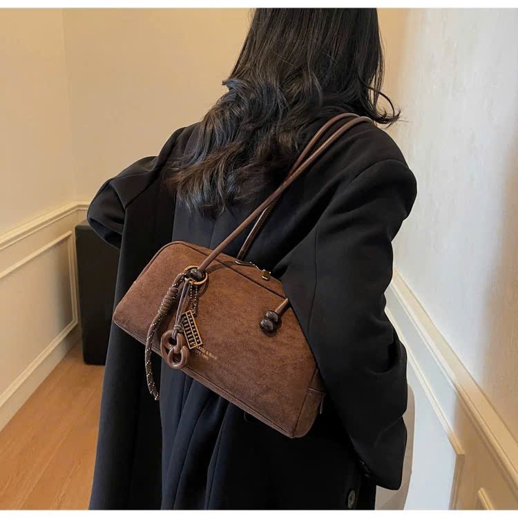 Túi xách tay nữ, túi đeo vai form mềm dáng bầu, thiết kế tối giản phong cách công sở dễ phối đồ Đăng Túi DK435 | BigBuy360 - bigbuy360.vn