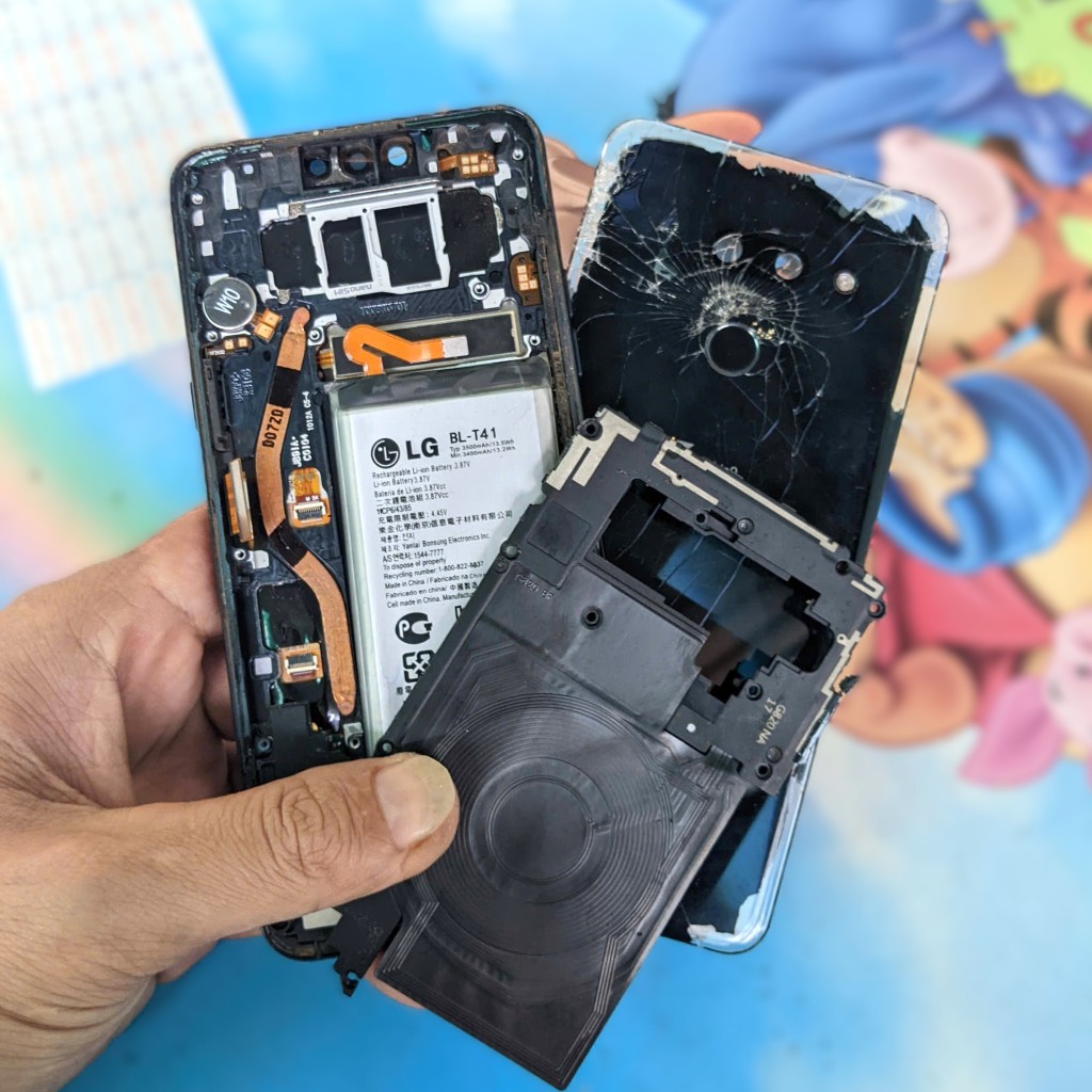 Cụm xác LG G8 không main,hư màn kèm khay sim,vân tay (Pin LG BL-T41)- Linh kiện LG G8