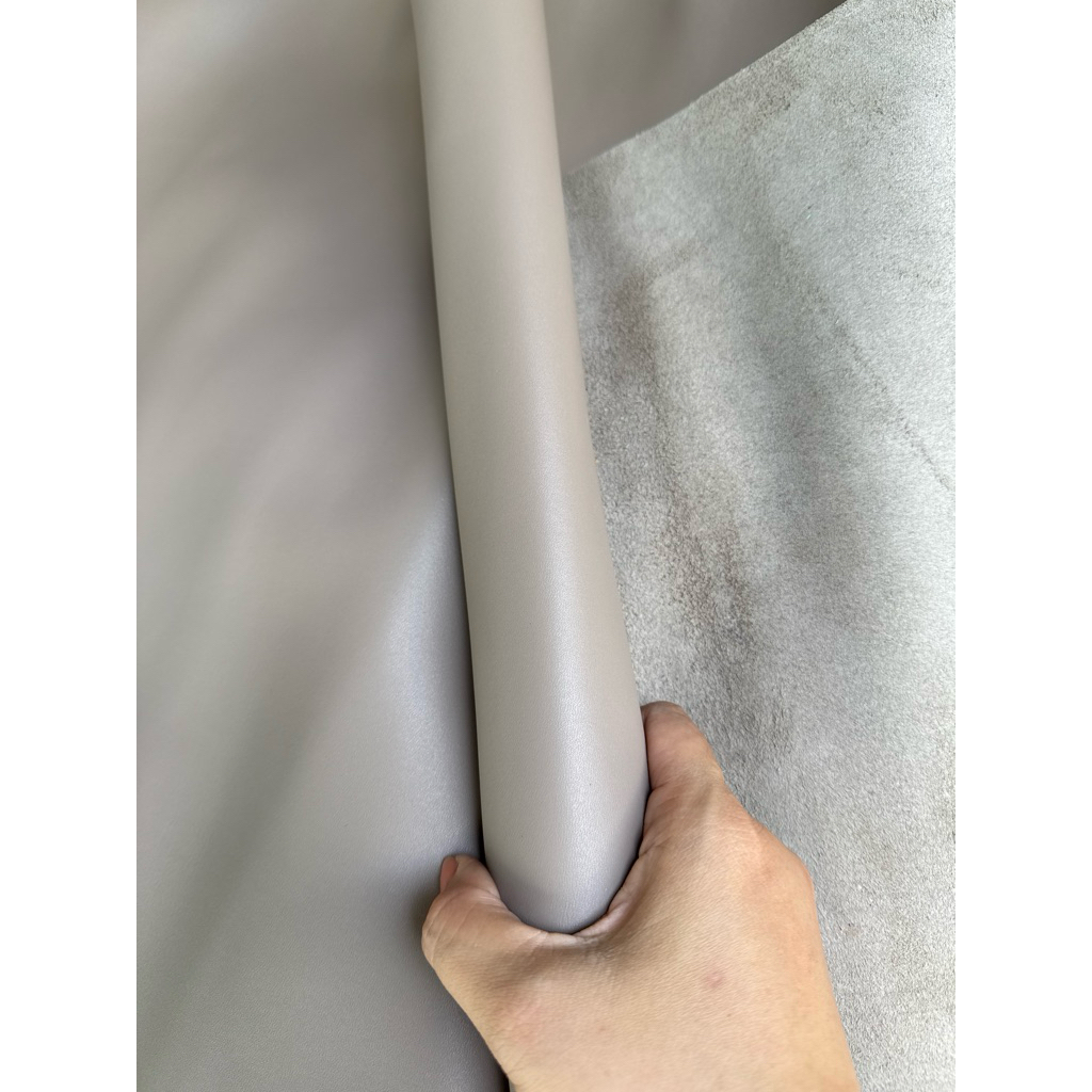 Da bò màu xám láng