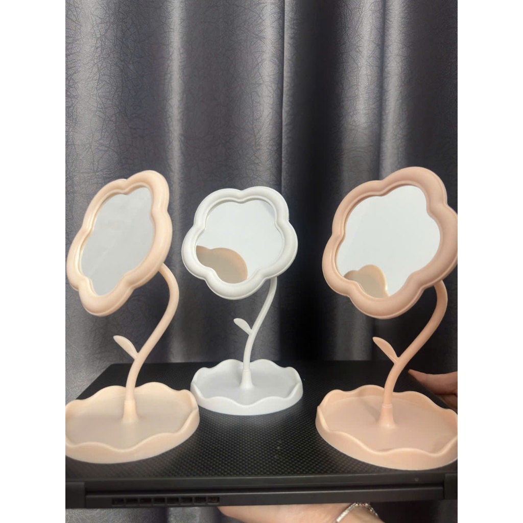 HÀNG MỚI VỀ Gương để bàn trang điểm mini, gương hình bông hoa trang điểm (sukem.shop89)