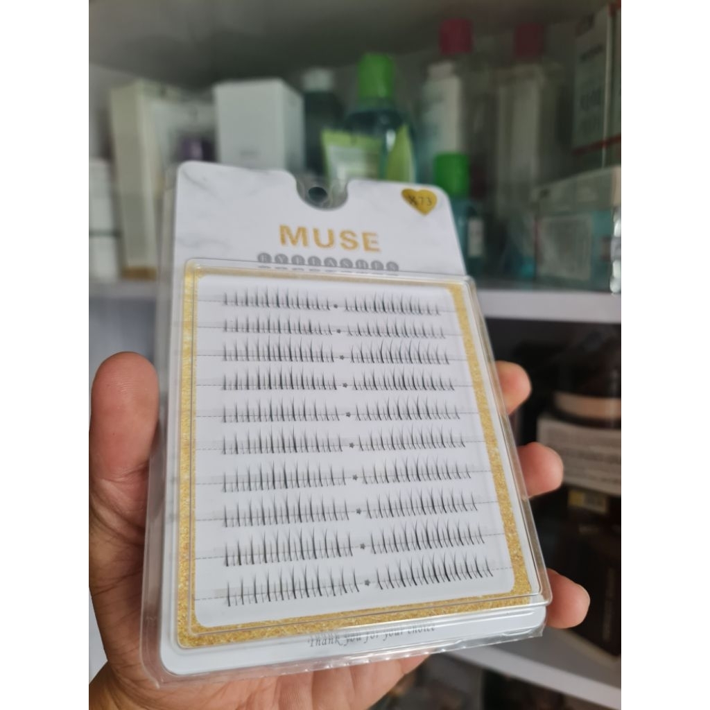​Mẫu mi Muse X73 thường là loại mi cụm (mi tách lẻ), được thiết kế để tạo hiệu ứng đôi mắt to tròn v