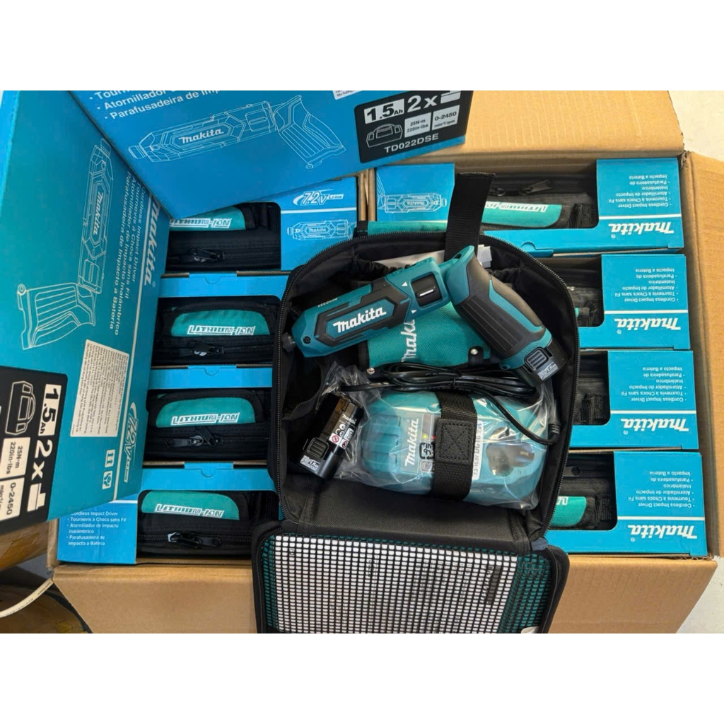 Máy vặn vít dùng pin Makita TD022DSE 7.2V