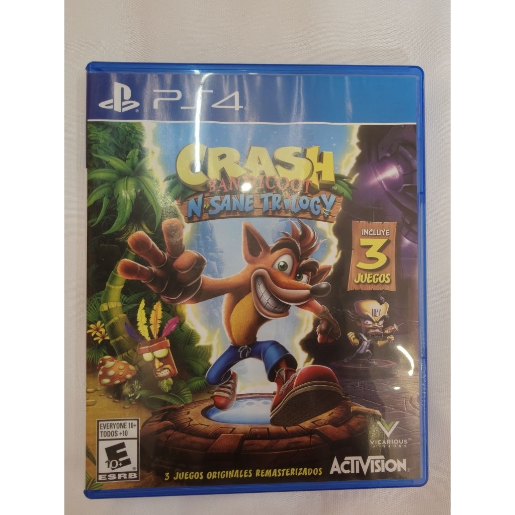 Đĩa game Crash Bandicoot Trilogy.