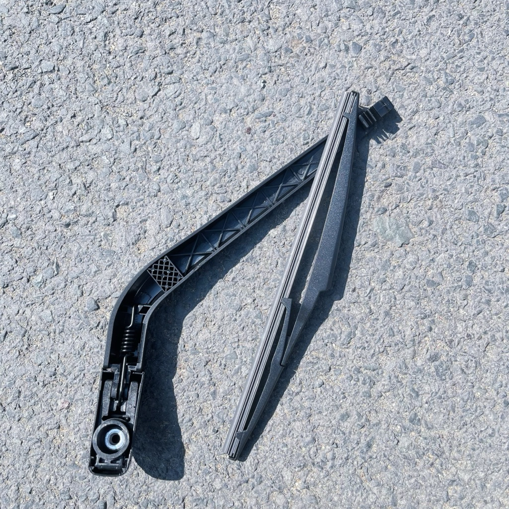 Chổi cần gạt mưa sau xe Innova (2006-2015), Fortuner (2007-2015)