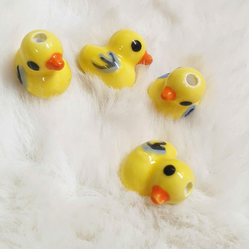 Hạt charm làm trang sức DIY chú vịt con , charm gốm handmade