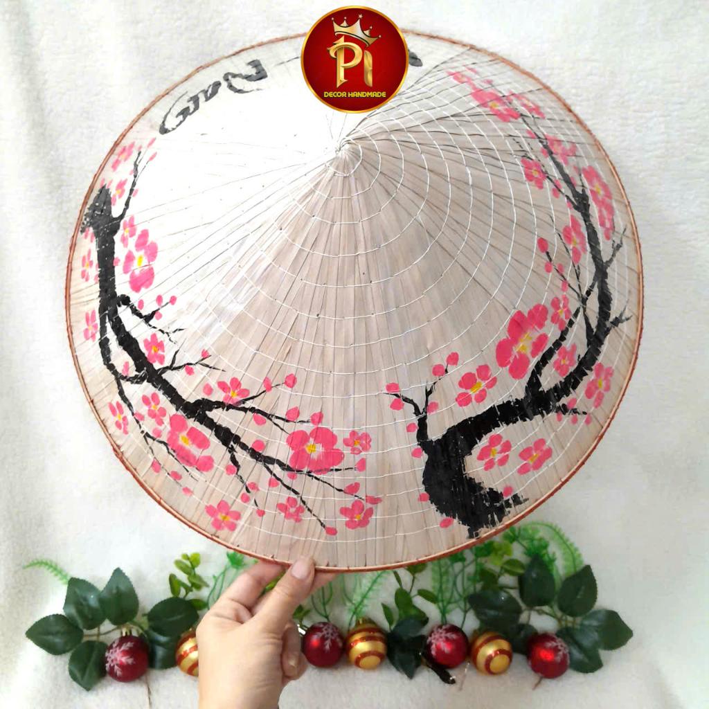 Nón lá Việt Nam, Nón lá vẽ hoa đào mộc màu sắc đẹp quai lụa đỏ 40cm chụp ảnh áo dài, decor trang trí