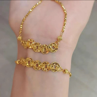 Lắc Tay Titan Thiết Kế Hoạ Tiết Đồng Xu Thu Hút May Mắn Tài Lộc