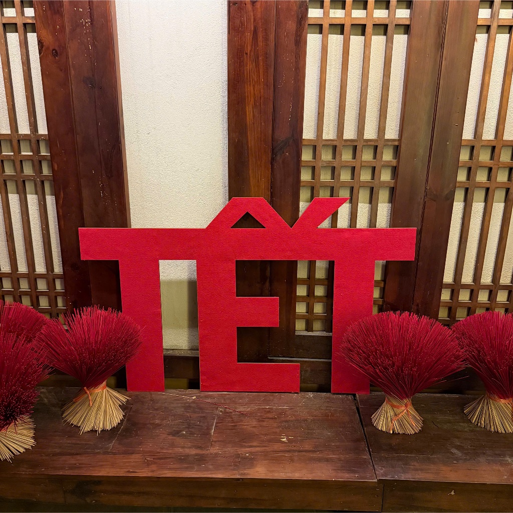 Chữ Gỗ TẾT Bọc Nỉ Đỏ Trang Trí Quán Cafe Quán Ăn Khổ Lớn 120x80cm