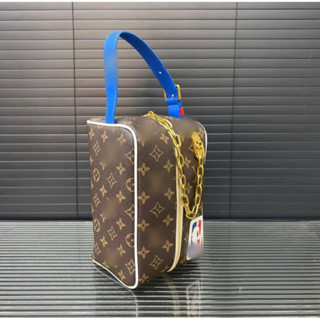 ⚡️[Hight Quality] Hàng Có Sẵn!! Túi Cầm Tay Nam Nữ X B.A Nâu Phối Trắng - Họa Tiết In Đều Màu Sắc Tinh Tế