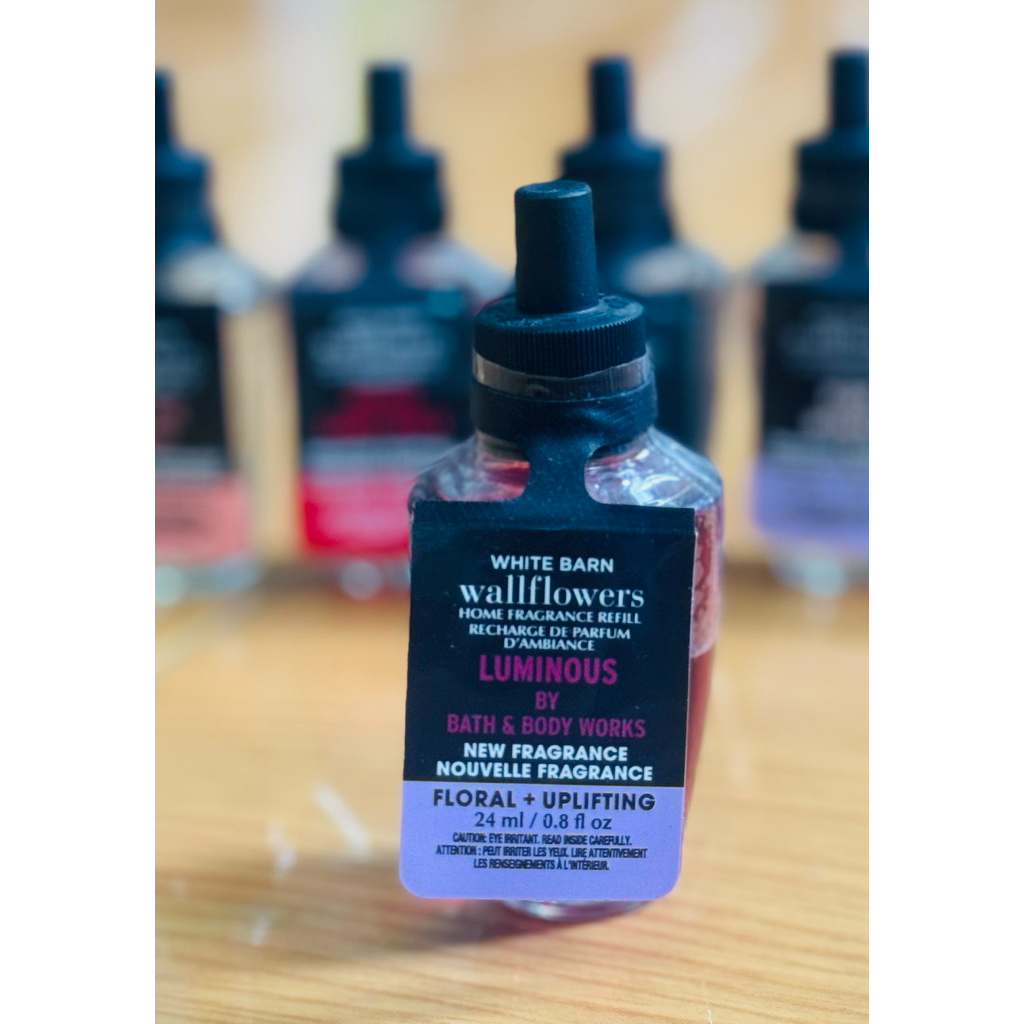 Tinh dầu thơm phòng bath and body works Luminous (24ml)