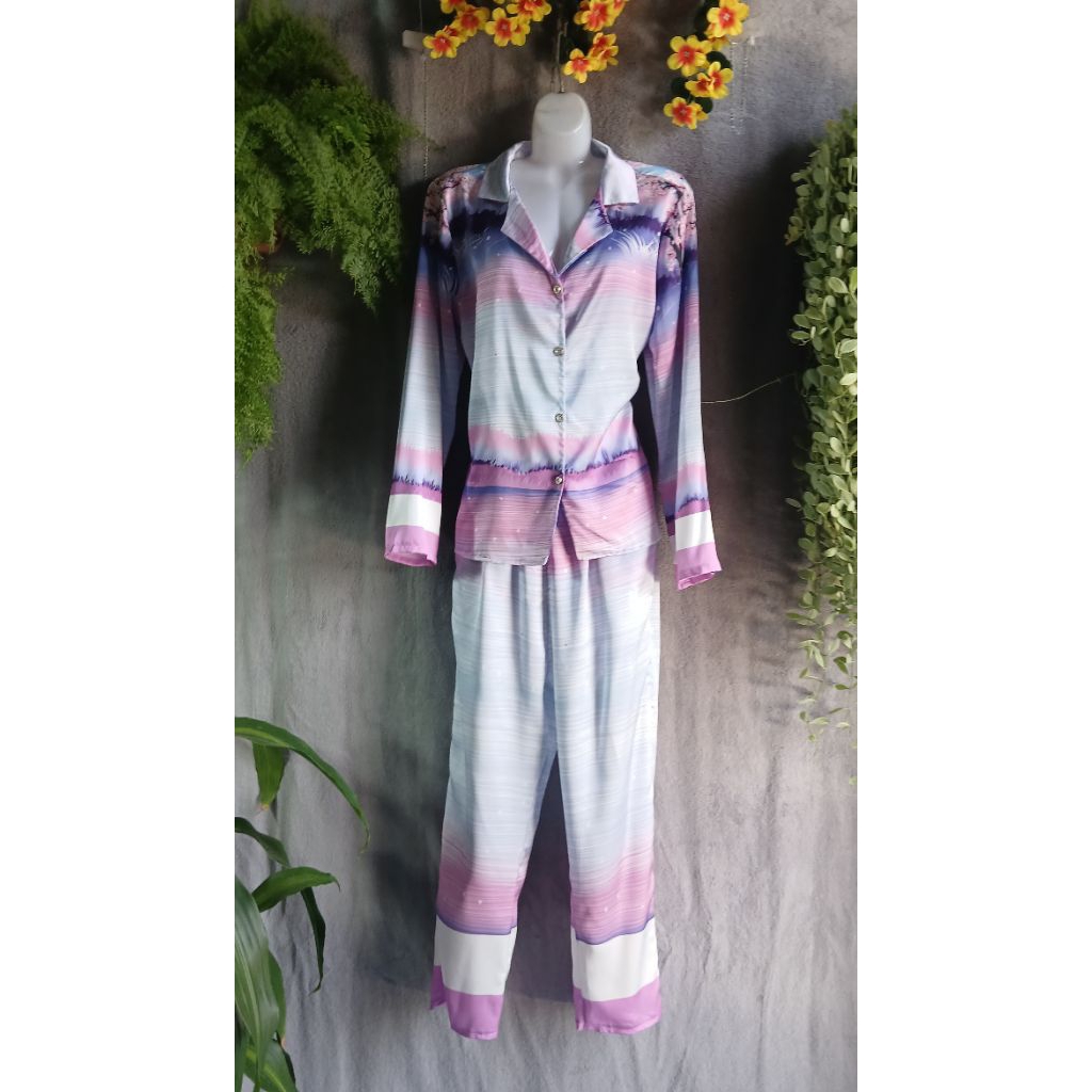 :🌷✨ SET ÁO CỔ BẺ PHI BÓNG + QUẦN DÀI ✨🌷Size L (50–58kg) • Hàng thanh lý •Giá 79K