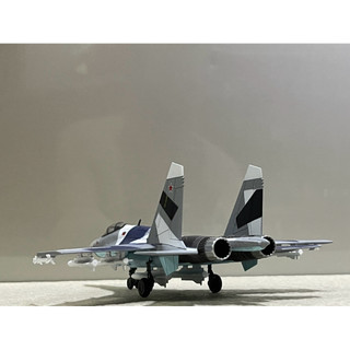 Mô hình Máy bay SU-35B Super Flanke - 1:100