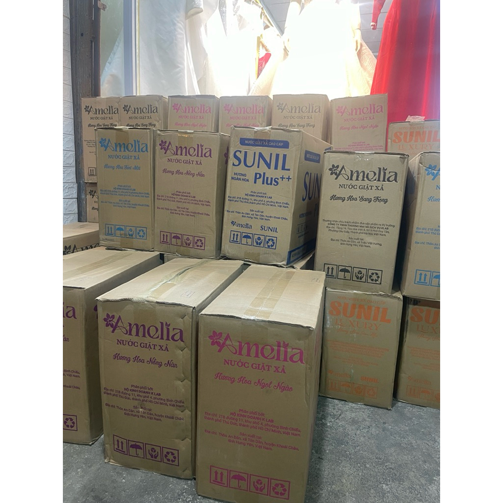 4 can Nước Giặt Amelia đậm đặc