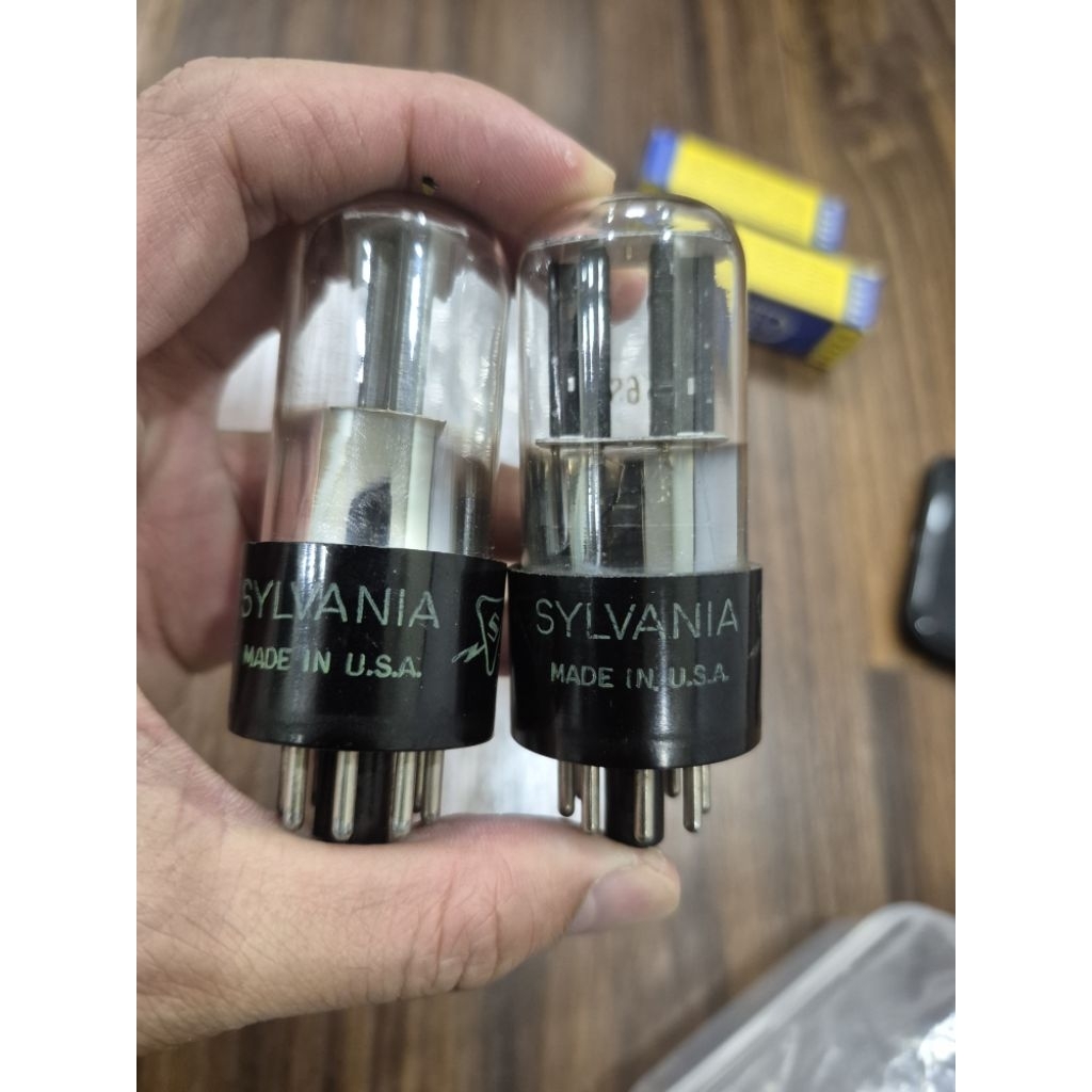 Cặp bóng đèn điện tử 6sn7 sylvania - made in USA (2 bóng)
