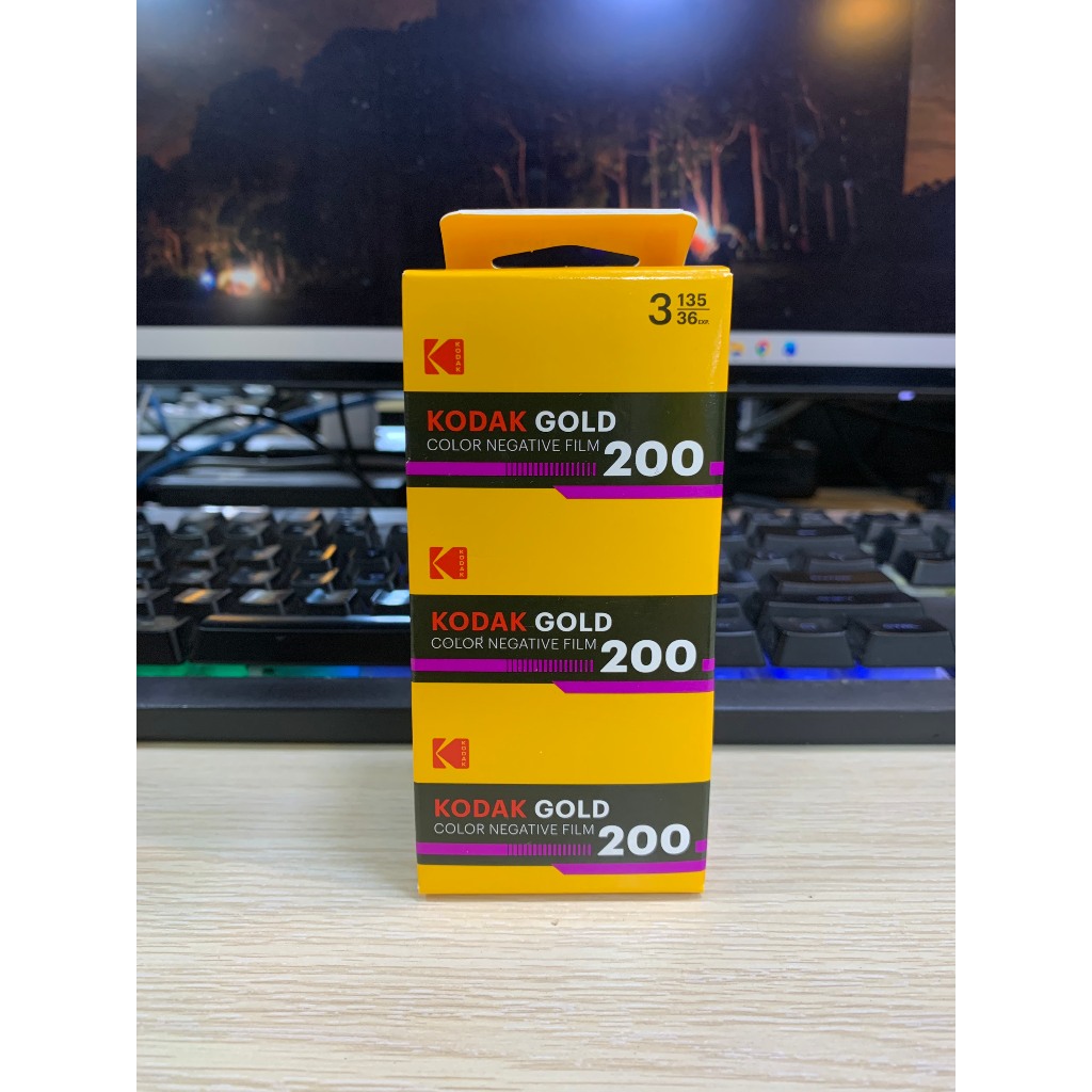 Kodak gold 200 36exp (36 kiểu) date xa