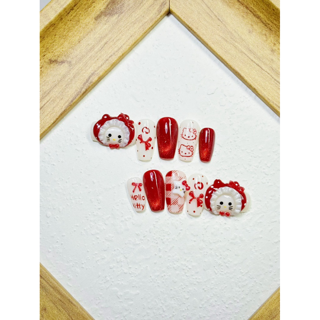 Nailbox Thiết Kế hello kiity đỏ đô