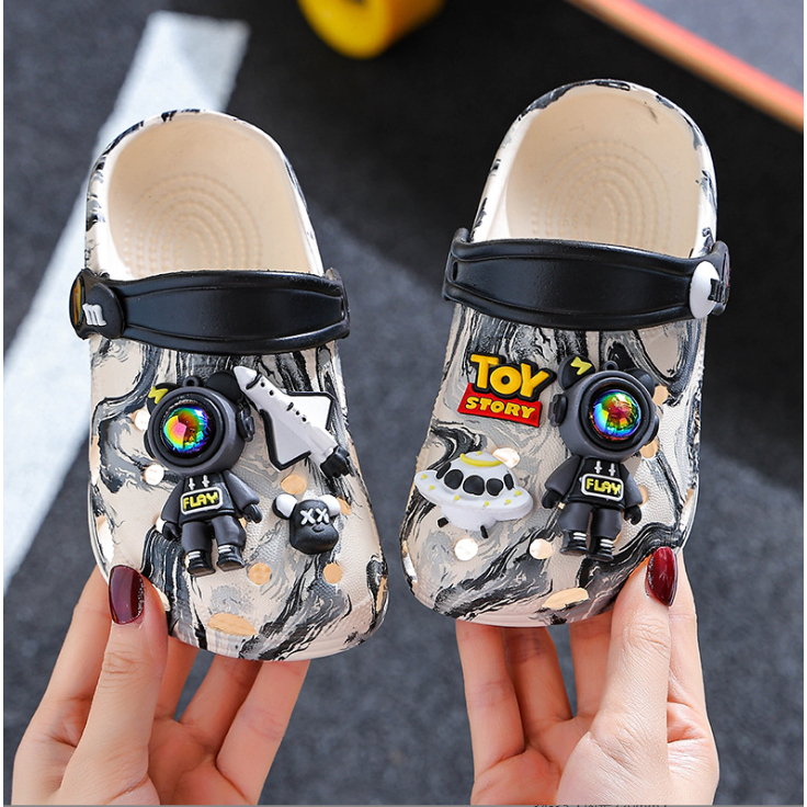 Dép trẻ em phi hành gia bản BABY siêu cute đã kèm charm 067
