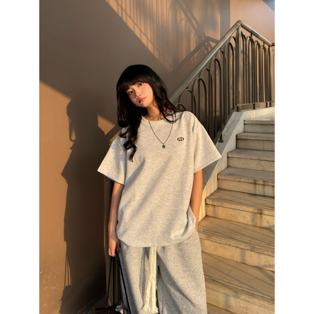 [ NEW ARRIVAL] Áo Thun Logo Kim Loại Form Boxy - 22Nastore