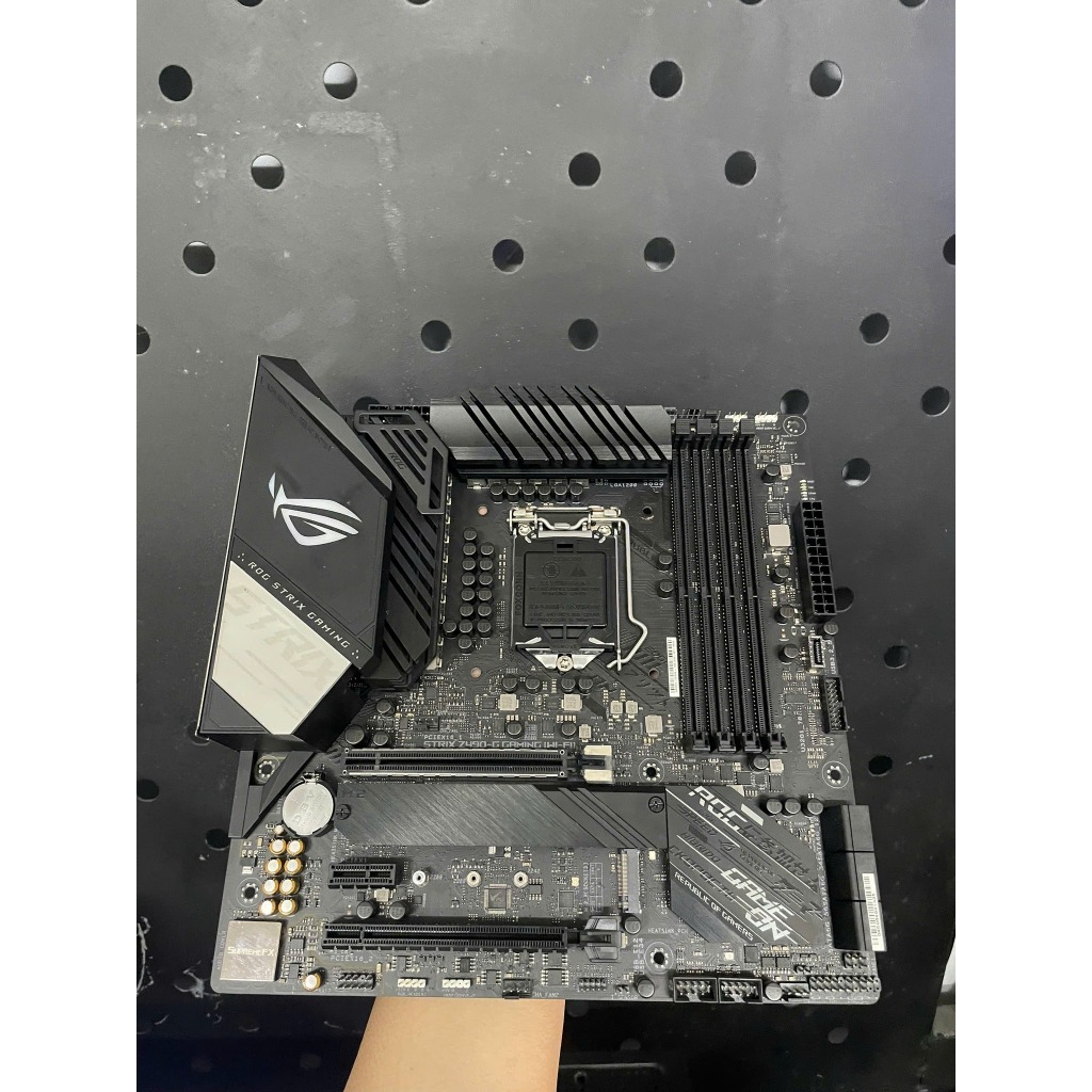 MAIN ASUS ROG STRIX Z490-G GAMING