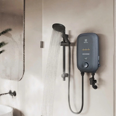 [FREESHIP HCM] Máy nước nóng trực tiếp Electrolux UltimateHome 700 4.5kW EWE451RB-G6 - có bơm trợ lực