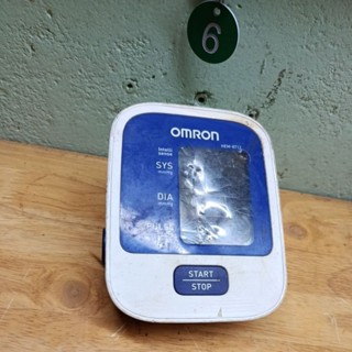 máy đo huyết áp Omron (hỏng màn hình như hình ảnh)