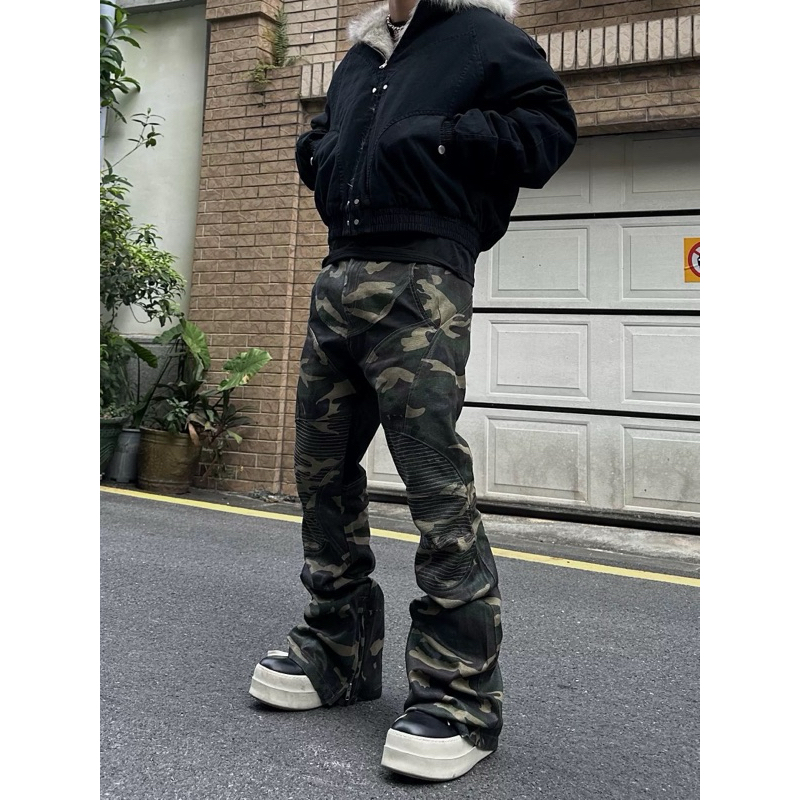 Quần Camo Ống Loe Unisex – Quần Rằn Ri Streetwear Có Khóa Kéo Gấu, Phong Cách Y2K