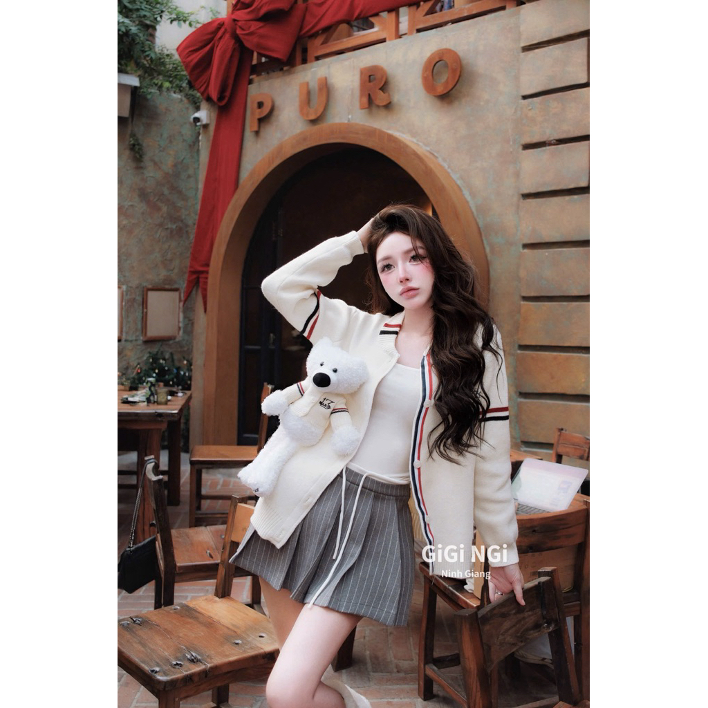 Áo Khoác Thom Len Gấu 13De Marzo 3 Vạch Cổ QC