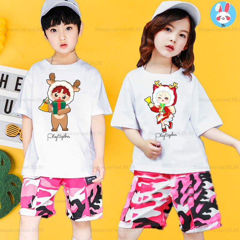 Áo thun play together - áo trắng in mẫu Noel 2025
