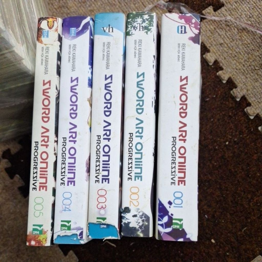 Sách - Sword Art Online Progressive Combo 1 2 3 4 5 ( 5 tập) chất lượng cũ xấu rách gáy