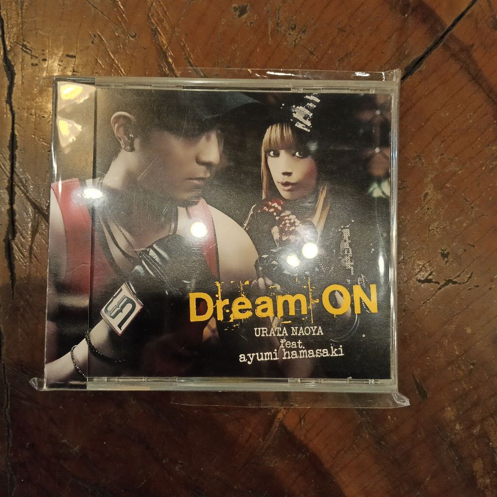 CD  "Dream ON" của Urata Naoya (thành viên nhóm nhạc AAA) hợp tác cùng Ayumi Hamasaki.