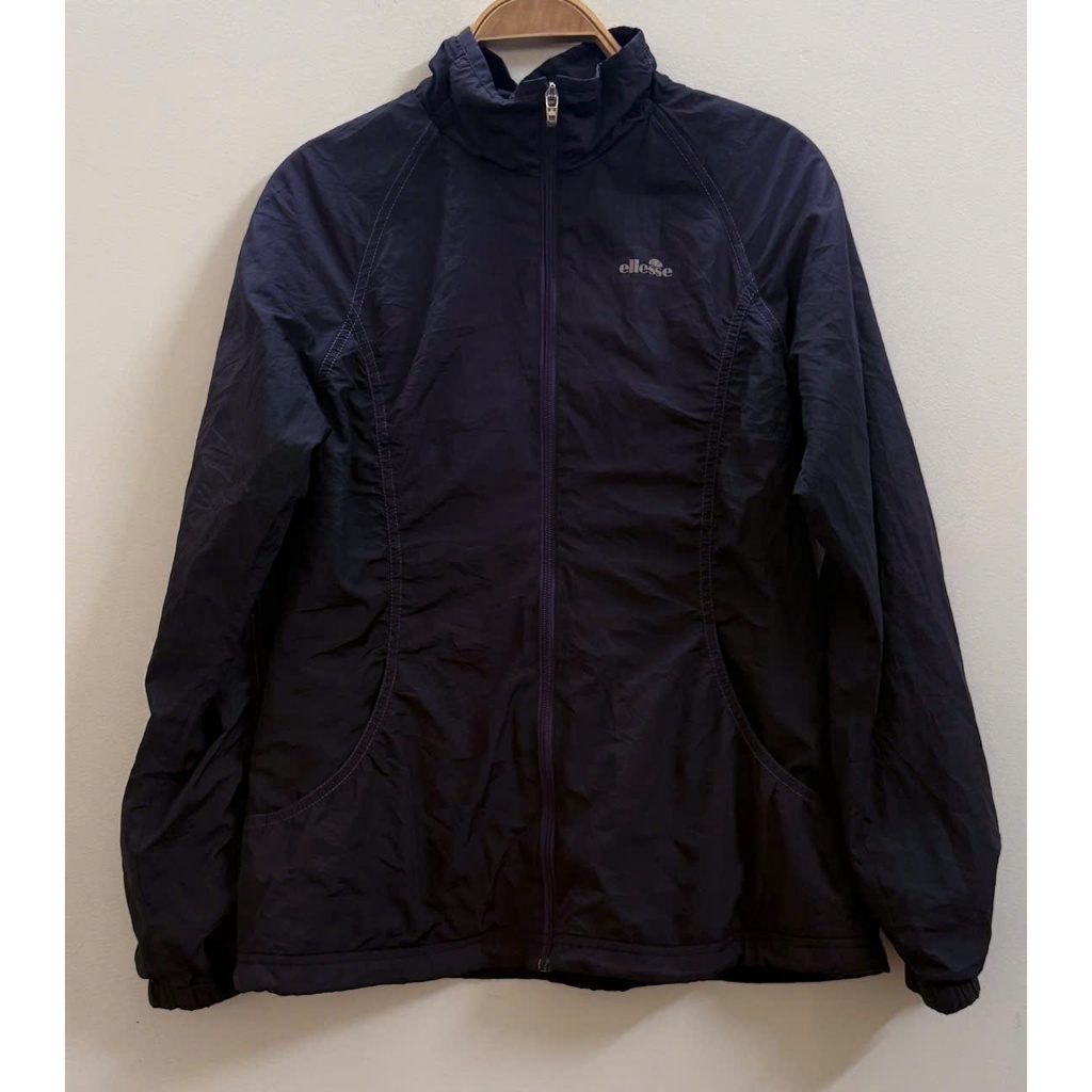 Áo khoác gió hiệu ellesse của Nhật - 2 Hand (Size M).Ellesse windbreaker jacket from Japan - 2nd han