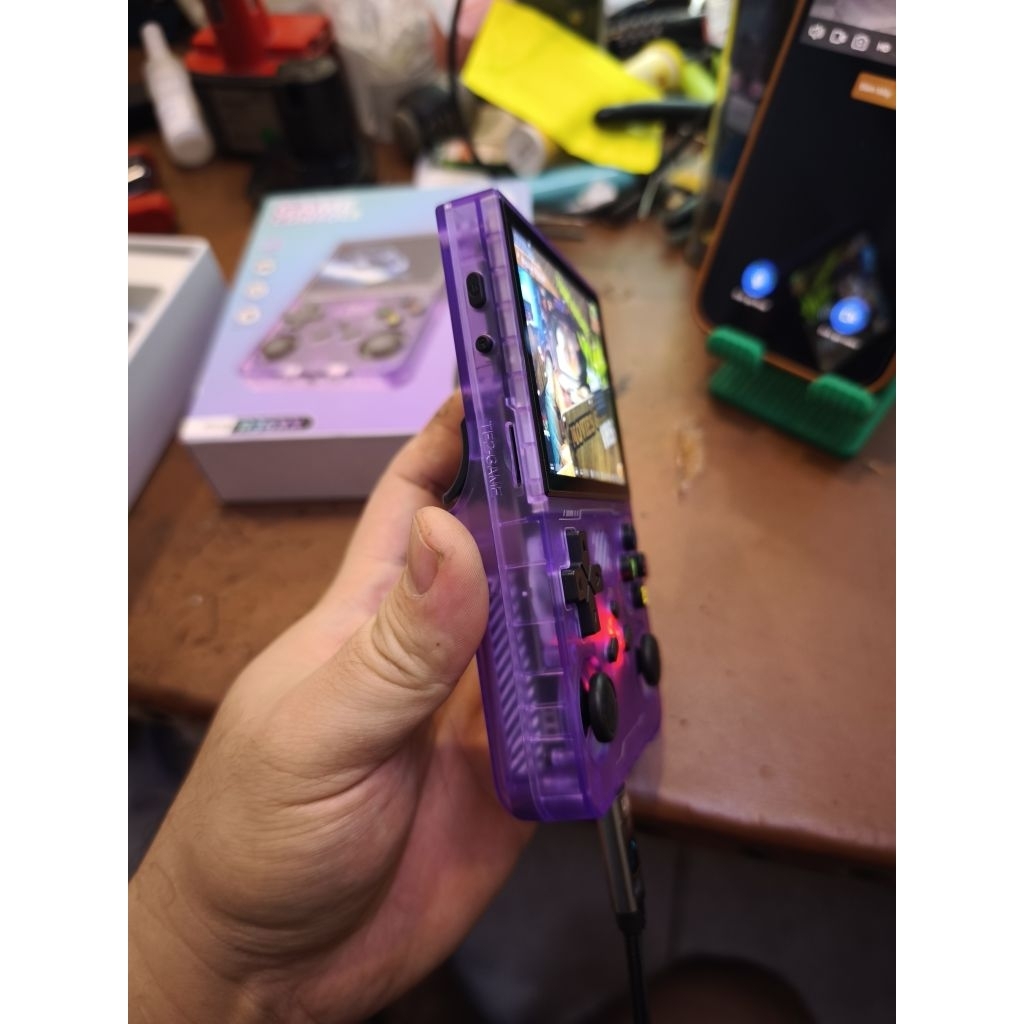 máy chơi game R36xx phiên bản hoàn thiện của R36s tích hợp wifi tiện dụng