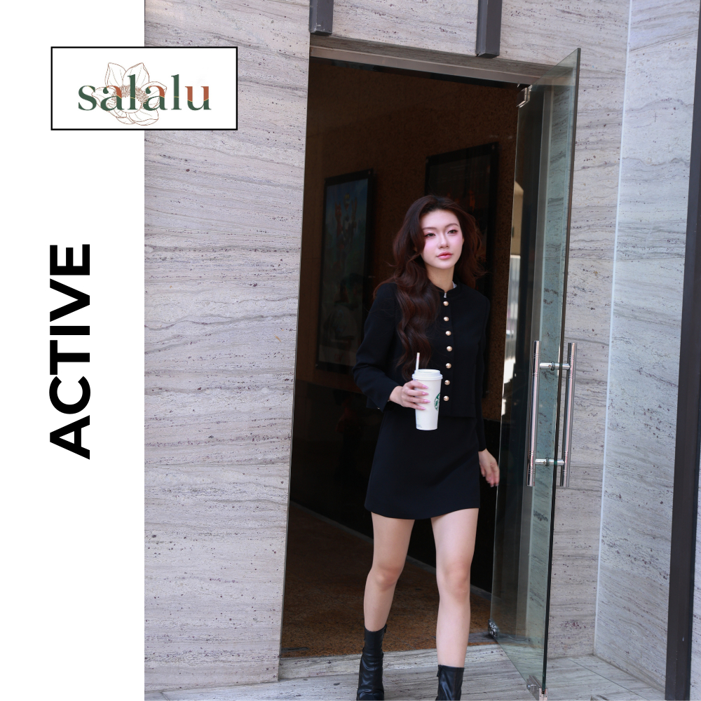 Salalu Áo Blazer Dáng Ngắn Đính Khuy Đồng Thanh Lịch | BigBuy360 - bigbuy360.vn
