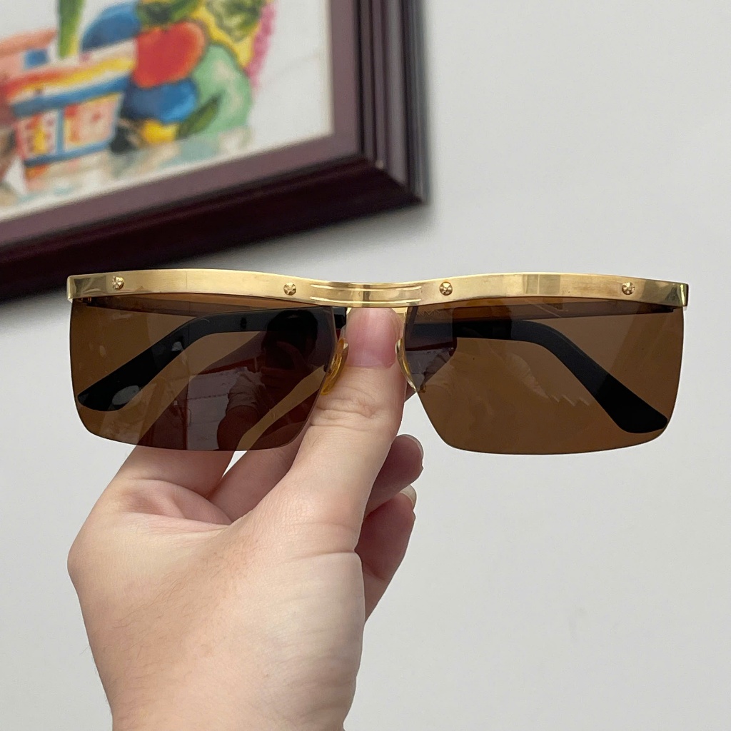 Kính Nam L.A.M.Y Tròng nâu trà đậm . Ngôi sao 2 gạch càng bản to . Chân nâu đậm quà tặng bố & sếp