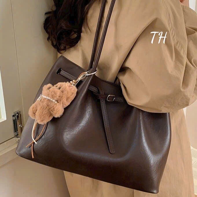 Túi xách nữ tote , túi đeo vai da trơn  vintage Hàn Quốc, form rộng tặng kèm charm gấu dễ thương Đăng Túi DK124