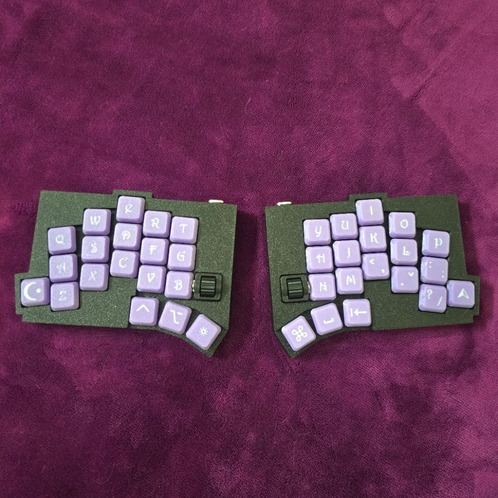 Bàn phím Split keyboard TOTEM Low-profile Cherry MX LP handwired custom made.