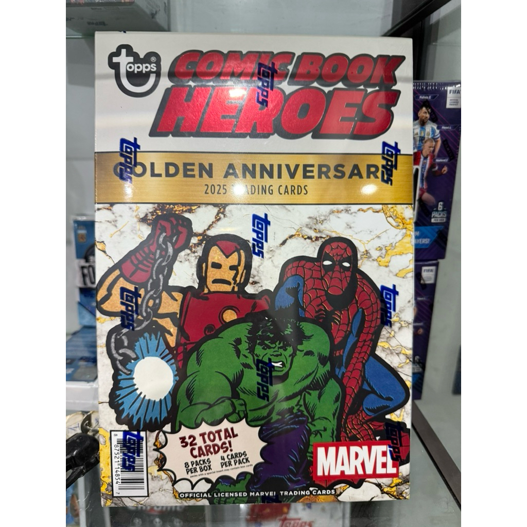 Hộp thẻ Topps Marvel Comic Book Heroes 2025
