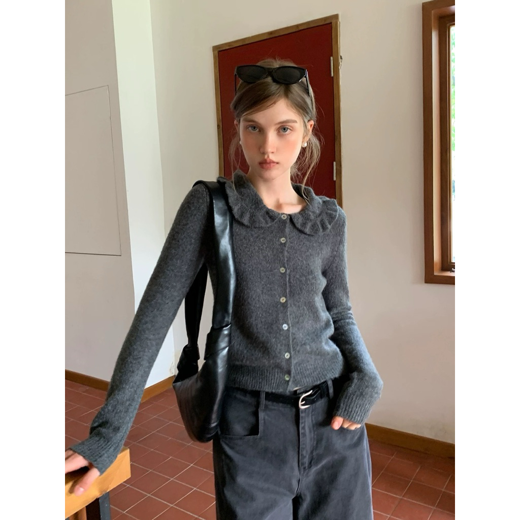 [EGGKA] Áo cardigan len xám cổ bèo