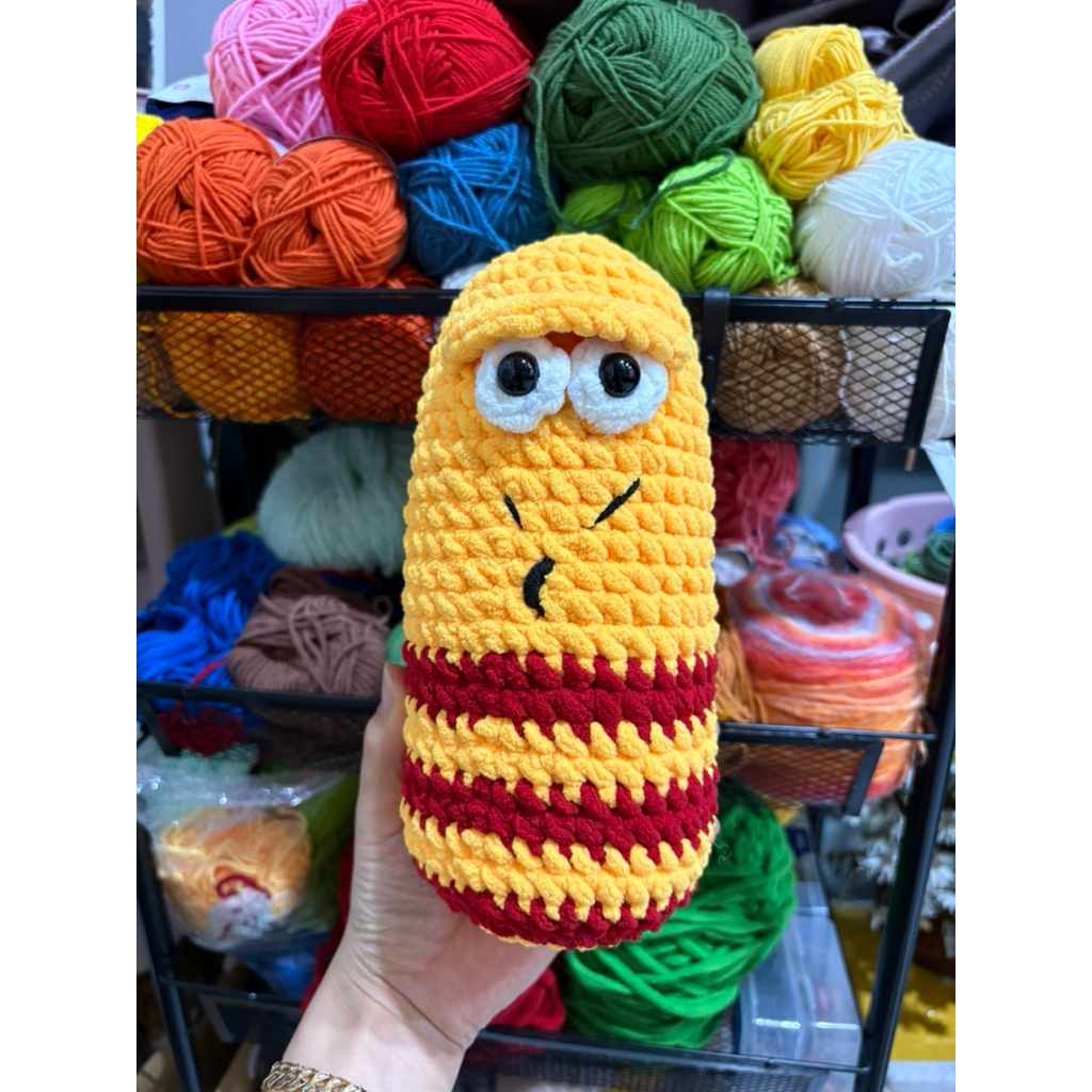 Sâu Larva Handmade Big Size ( Con vàng hoặc Con đỏ )