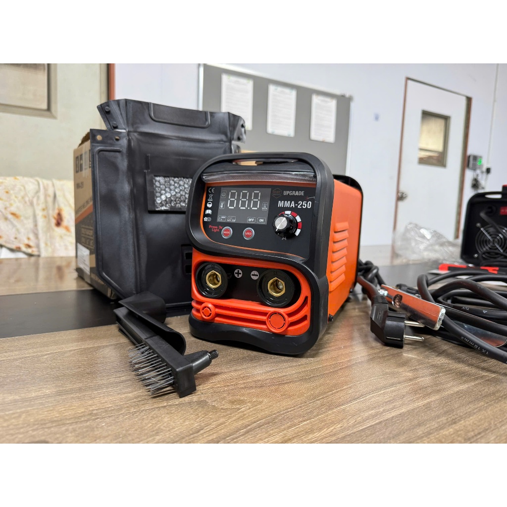 Máy Hàn MMA250-Máy Hàn Điện Tử MMA 250- Máy hàng chính hãnġ tặng kèm phụ kiện