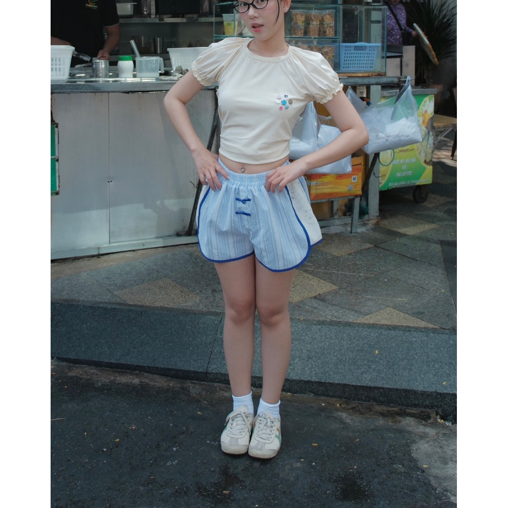 Quần short phối nút tàu - Paparoti.sg