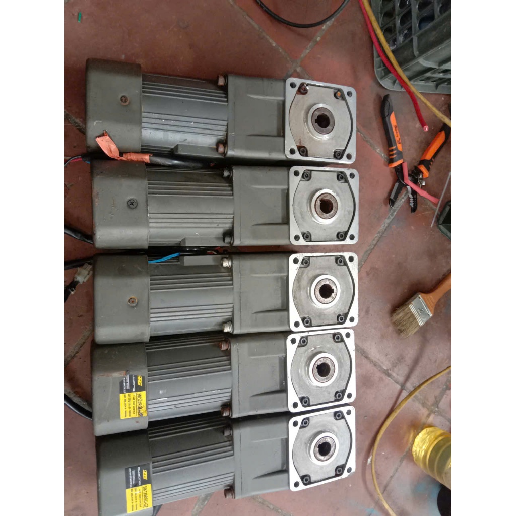 Motor giảm tốc trục ngang 90w , mô tơ 90w 220v