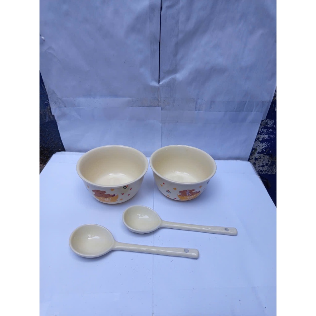 Hộp 4 chi tiết gồm 2 chén + 2 muỗng sứ Gấu Coffee