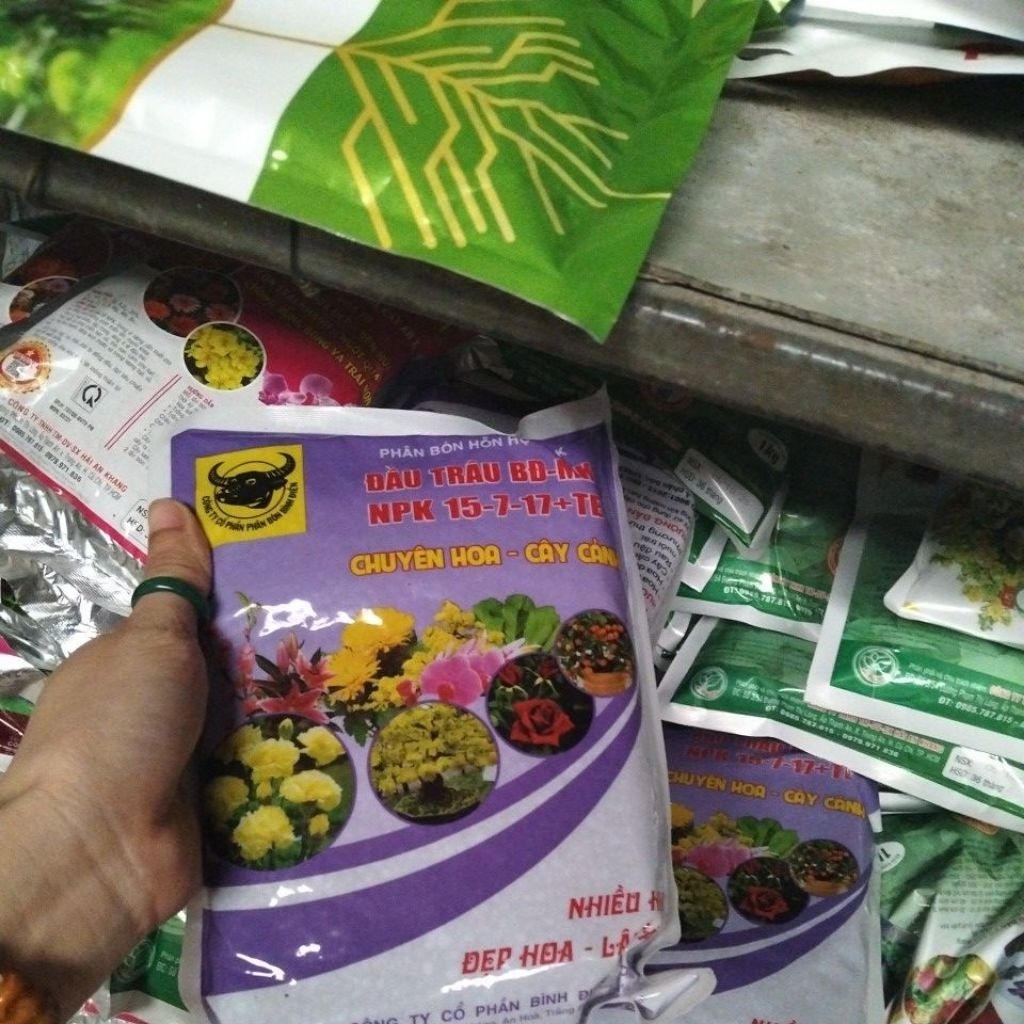Phân Bón Hỗn Hợp NPk Đầu Trâu Bd-Mk 15-7-17- TE Phân Bón Cây Cảnh, Hoa