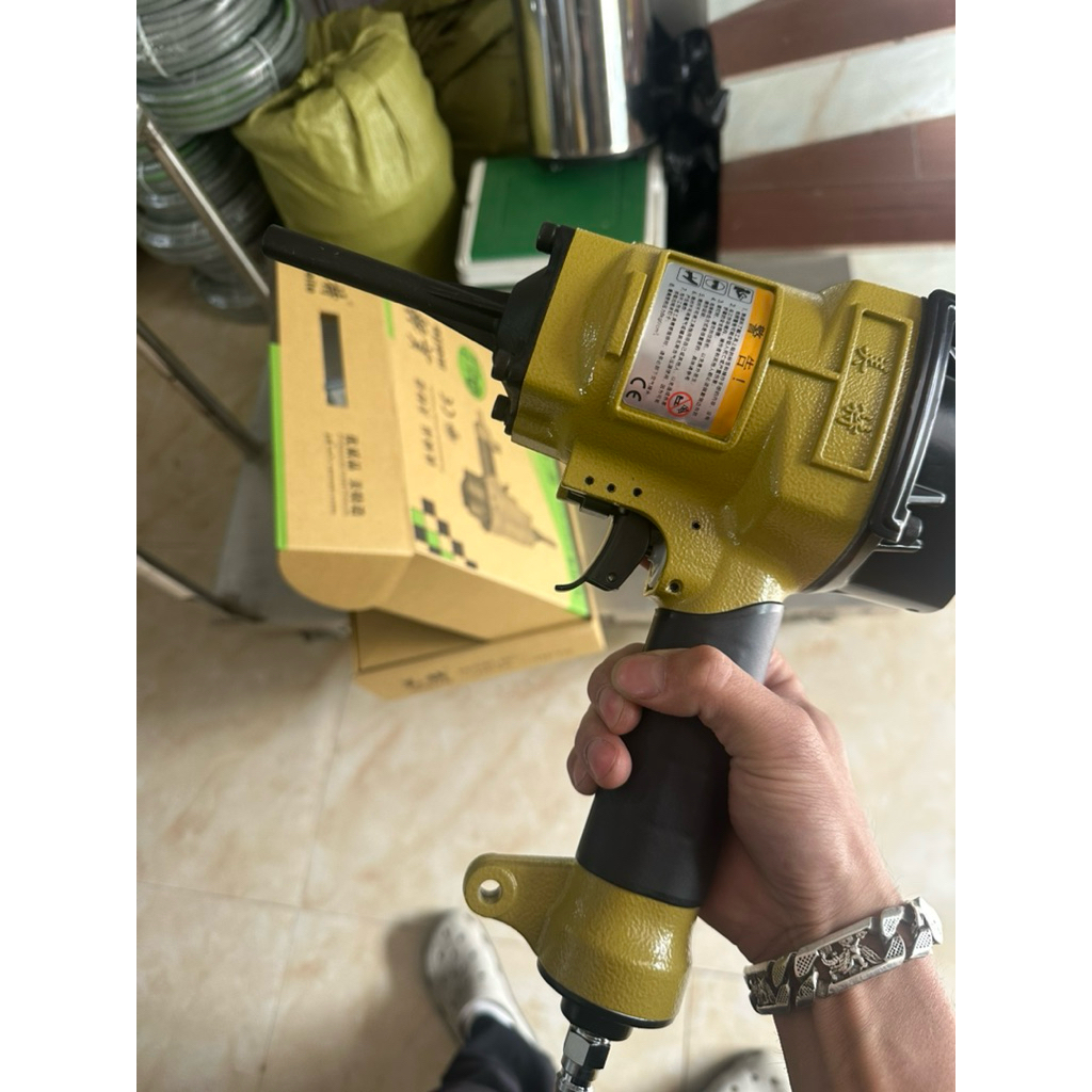 (Tặng kèm 1 pittong đẩy)Máy nhổ đinh pallet NP55 Meite. Dùng hơi khí nén